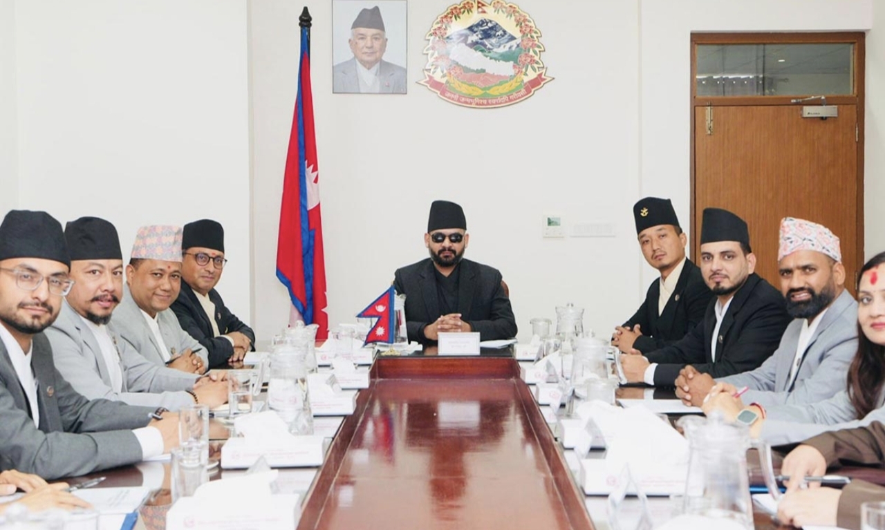 नवनियुक्त प्रधानमन्त्री शाहलाई एनआरएनको बधाई